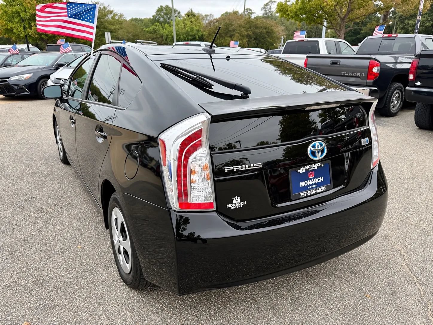 Used 2014 Toyota Prius Four FWD image 3
