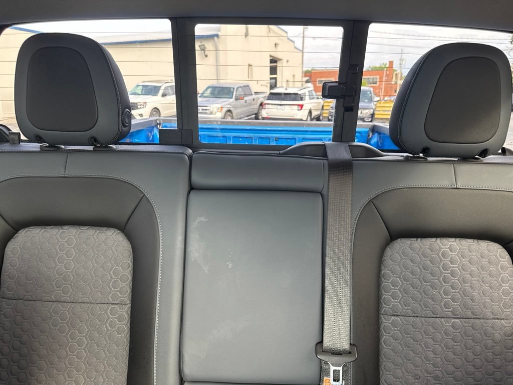 Used 2021 Chevrolet Colorado Z71 w/ Safety Package AWD/4WD image 27