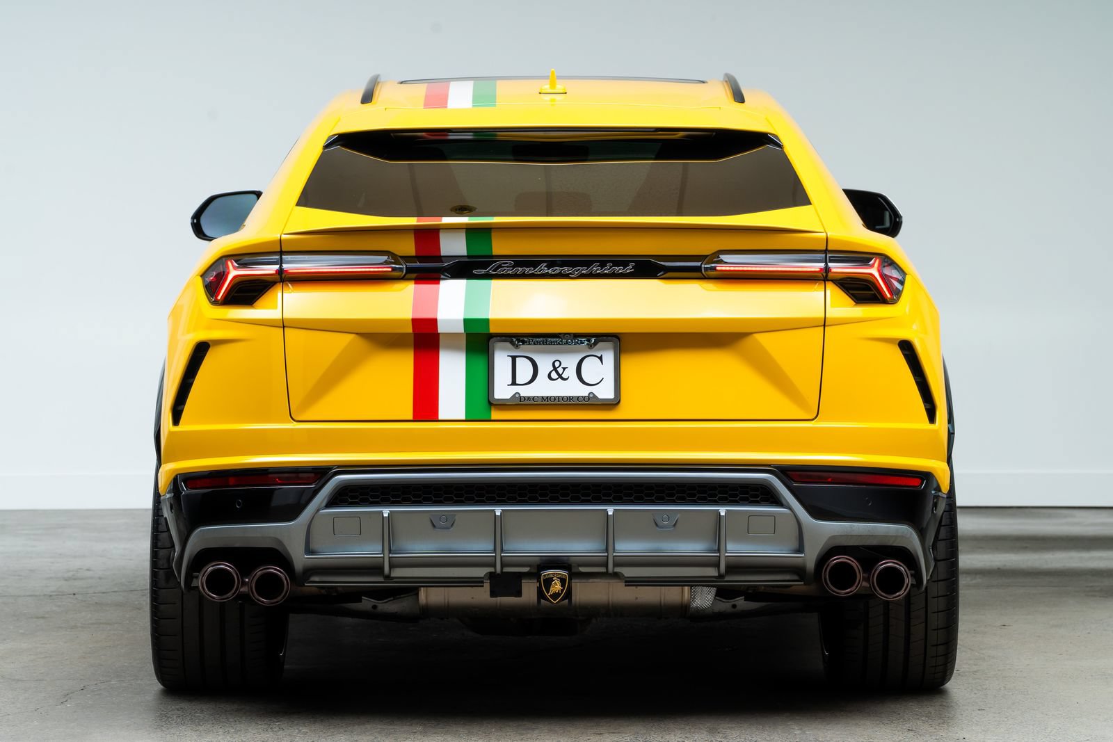 Used 2019 Lamborghini Urus AWD/4WD image 5