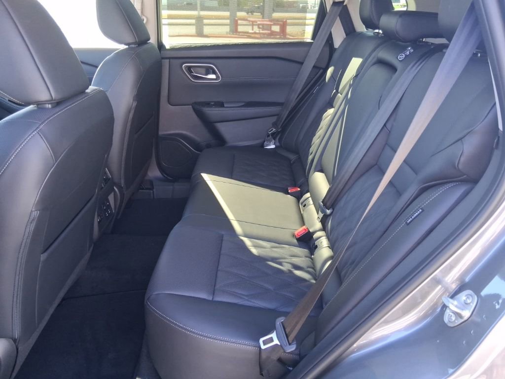 New 2026 Nissan Rogue Platinum w/ Tech Package image 27