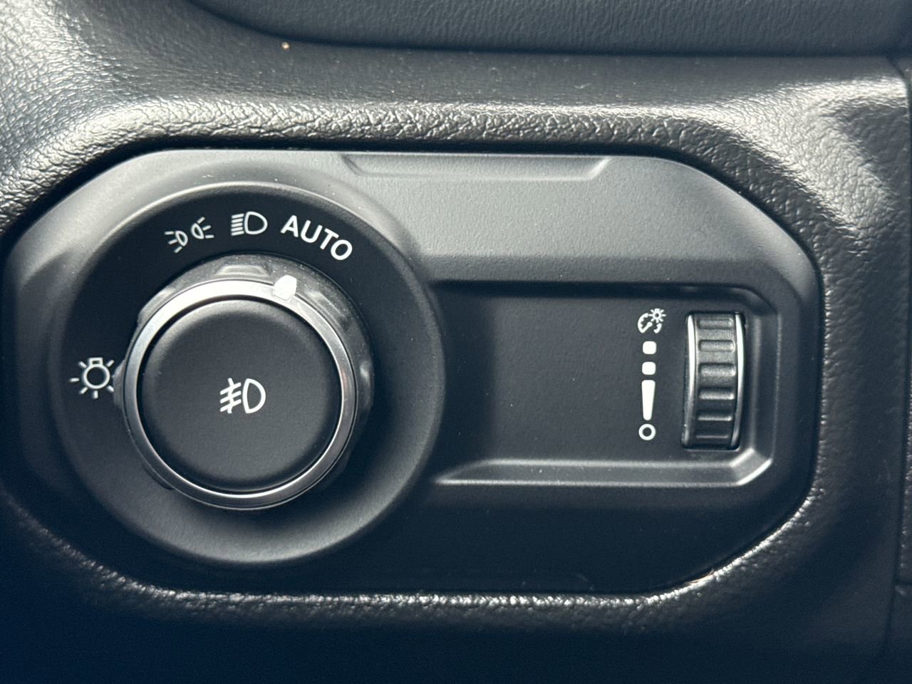 Used 2023 Jeep Wrangler Sahara w/ LED Lighting Group image 30