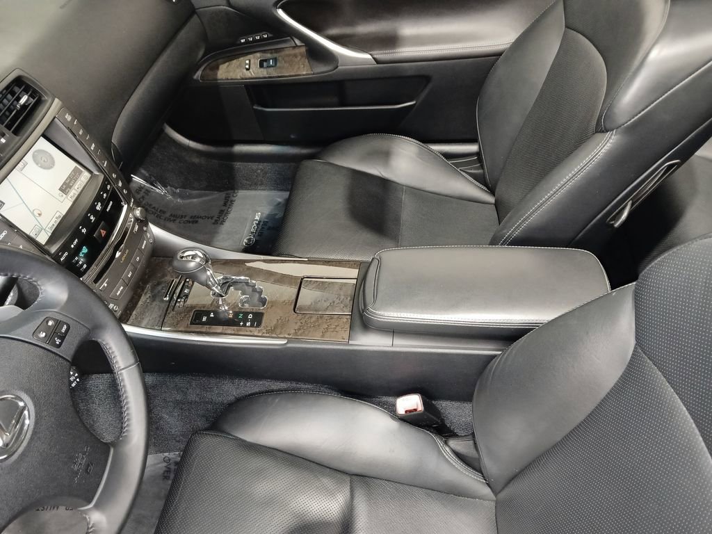 Used 2010 Lexus IS 250C RWD image 15