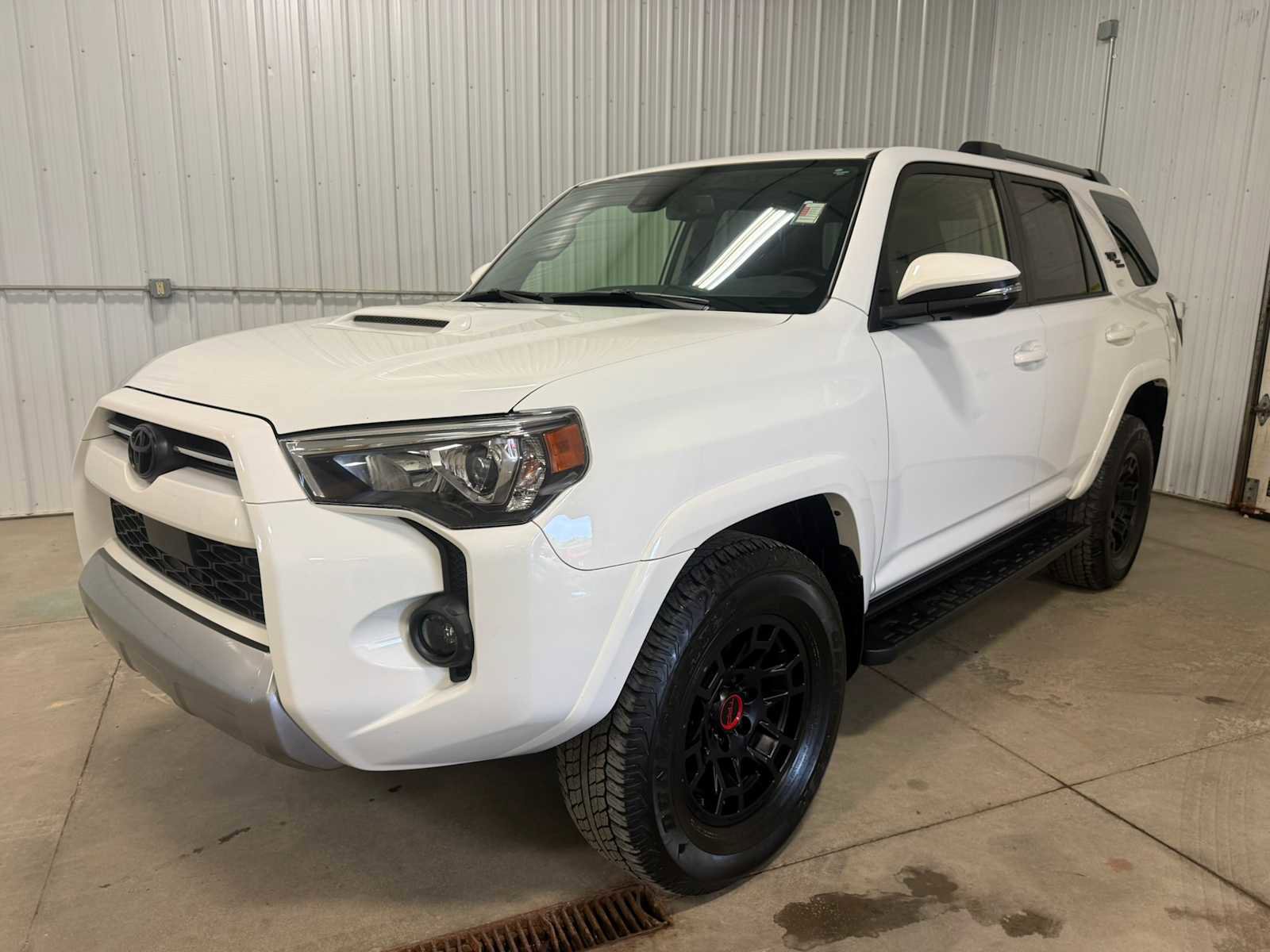 Certified 2024 Toyota 4Runner TRD Off-Road Premium w/ TRD Black Wheel Package (TMS) AWD/4WD image 1
