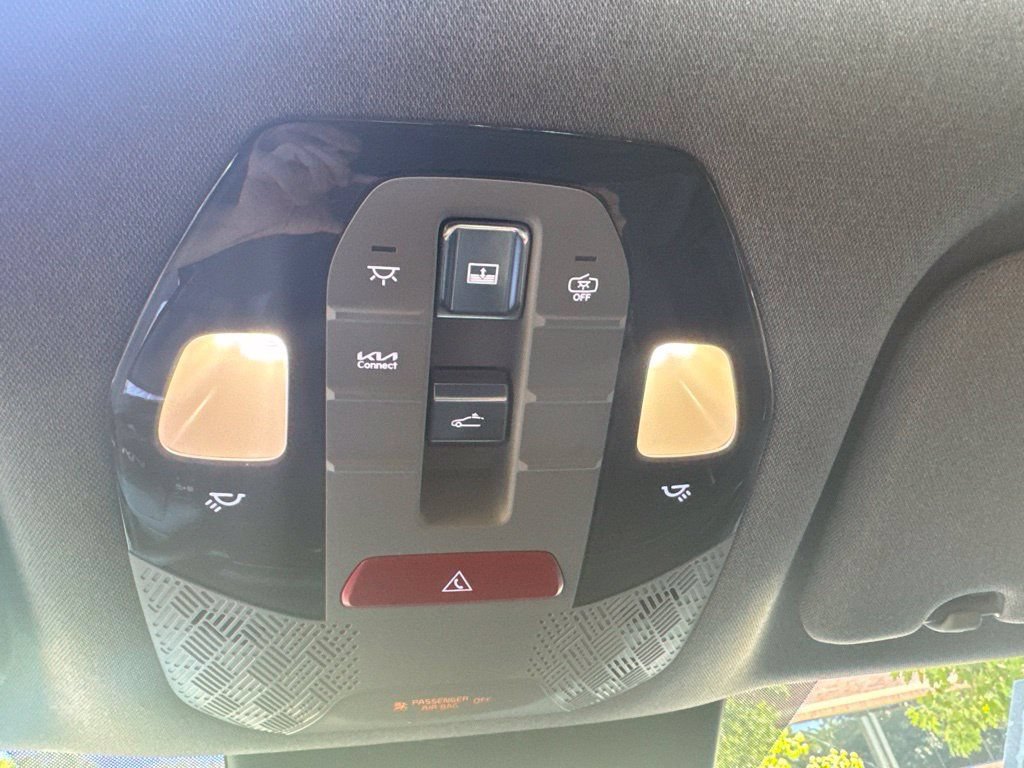 Used 2024 Kia EV9 Land AWD/4WD image 26