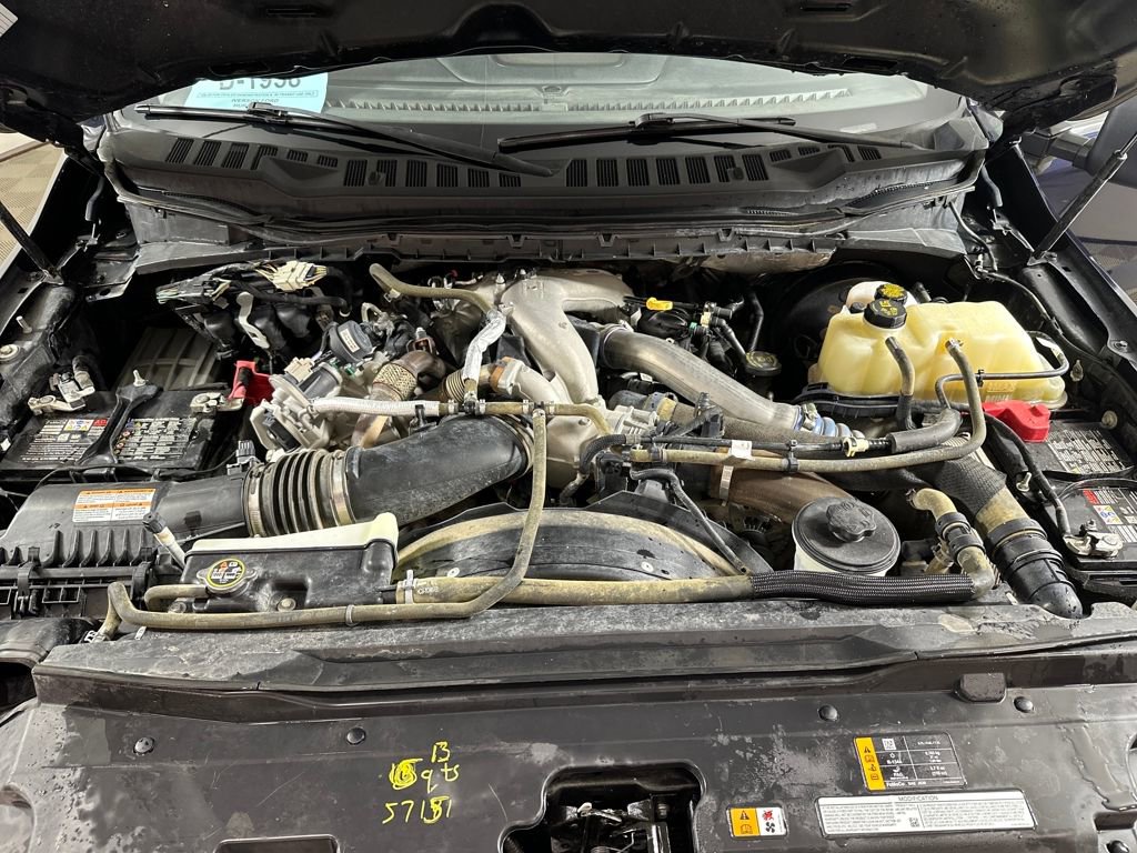 Used 2023 Ford F350 Lariat w/ Chrome Package image 10