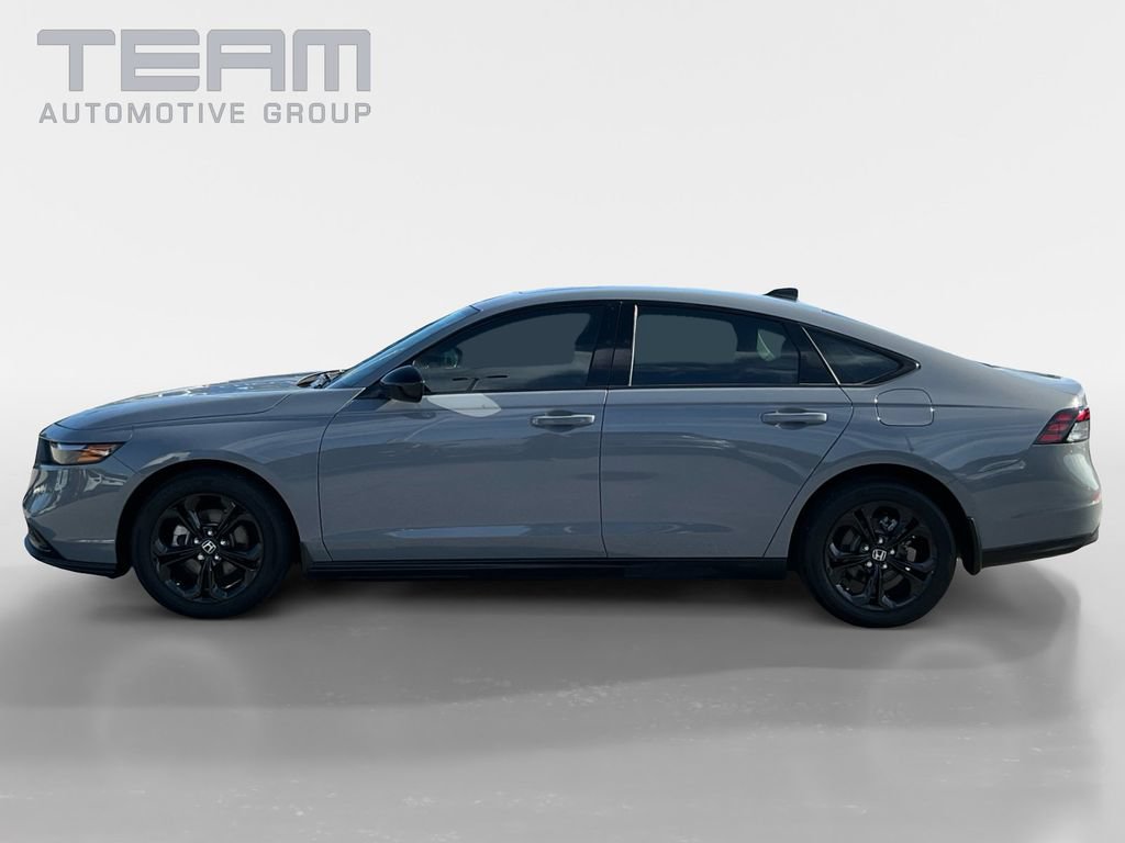 Used 2025 Honda Accord SE image 4