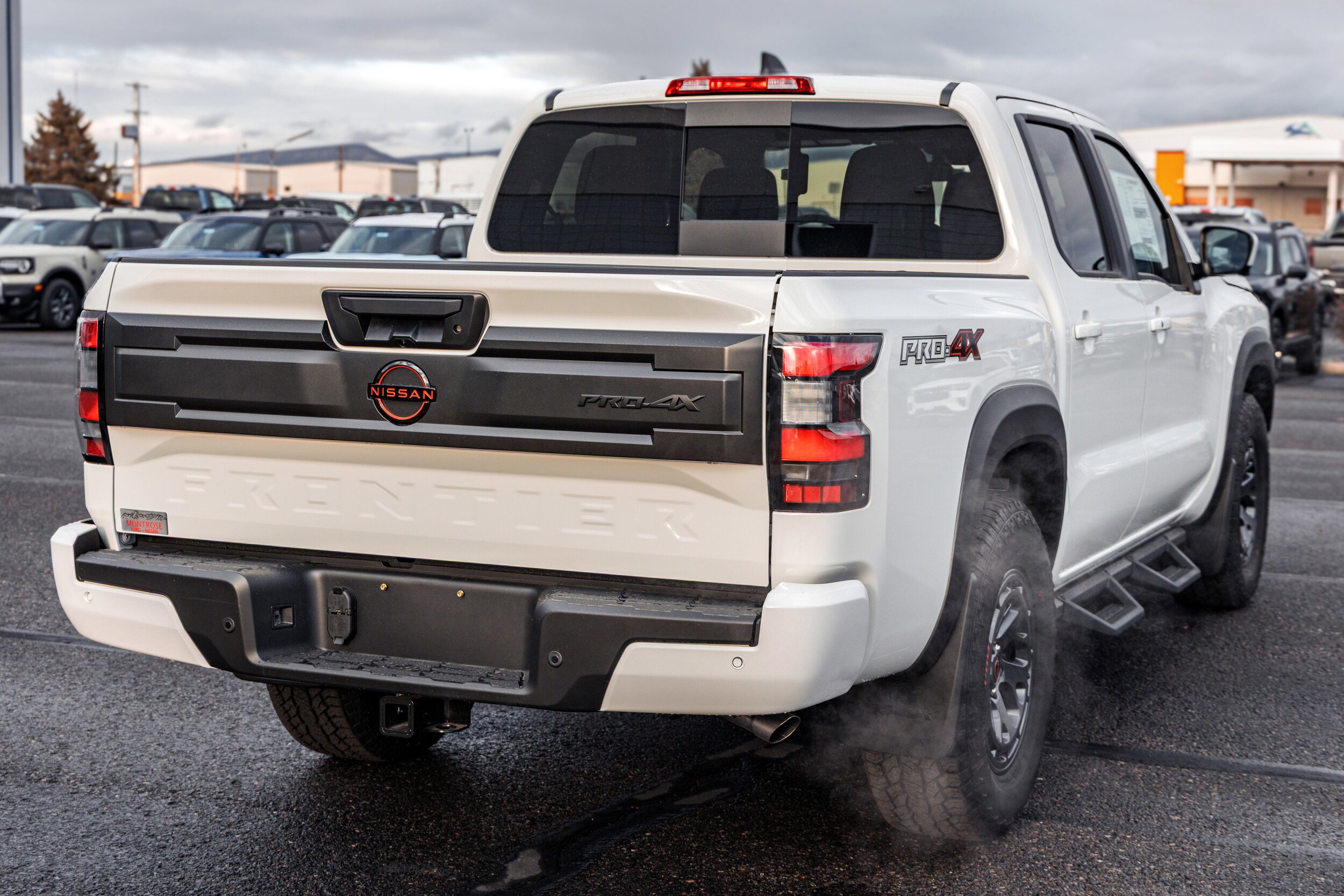 New 2026 Nissan Frontier PRO-4X w/ Pro-4x Convenience Package image 4