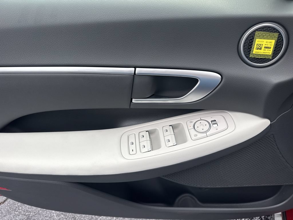 New 2026 Hyundai Sonata SEL FWD image 10