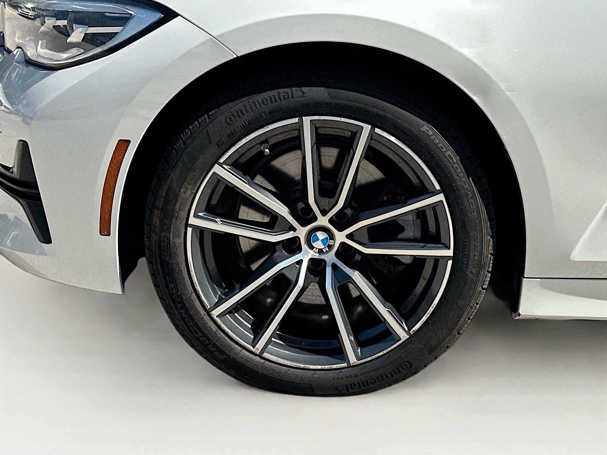 Used 2021 BMW 330i xDrive Sedan w/ Convenience Package AWD/4WD image 30