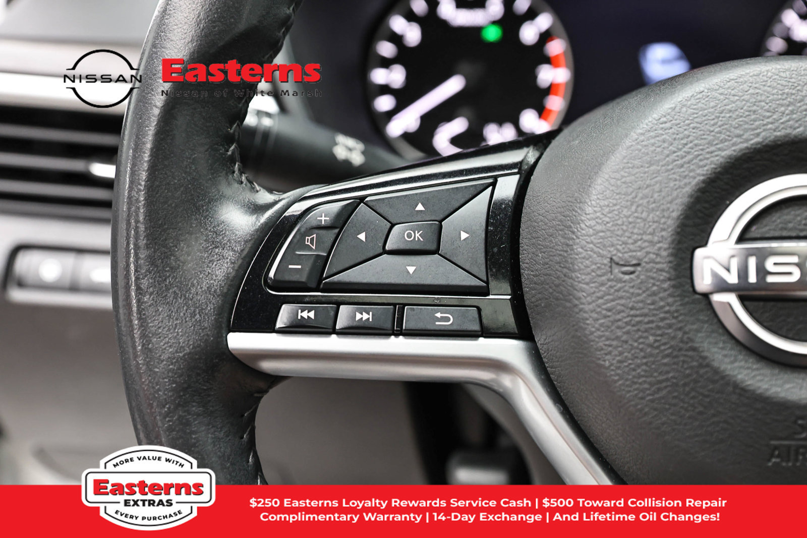 Used 2023 Nissan Altima 2.5 SV w/ SV Premium Package AWD/4WD image 15