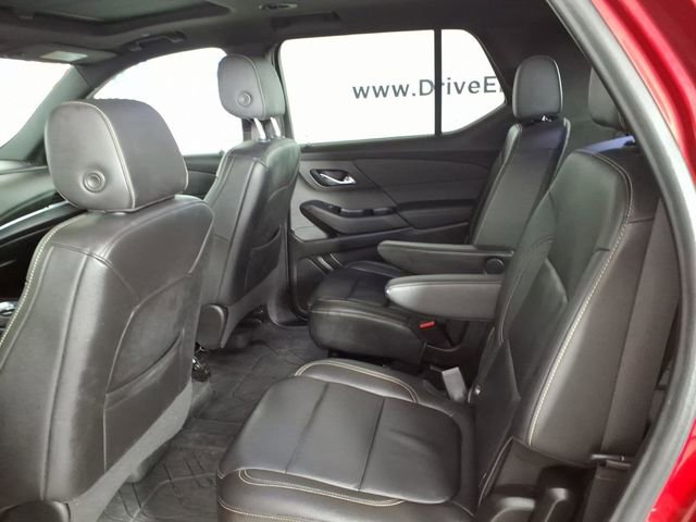 Used 2023 Chevrolet Traverse LT image 9