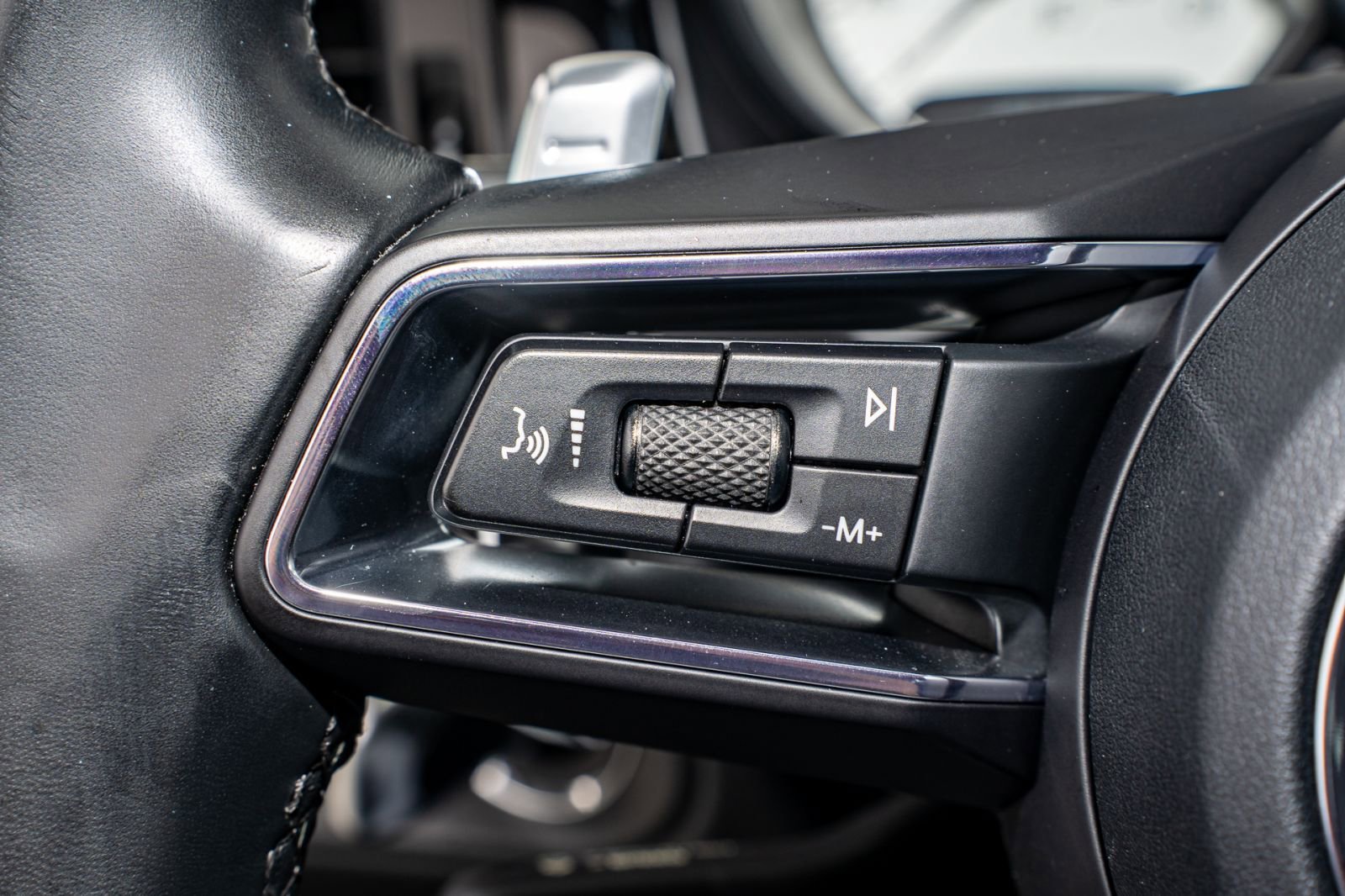 Used 2022 Porsche Macan S image 29