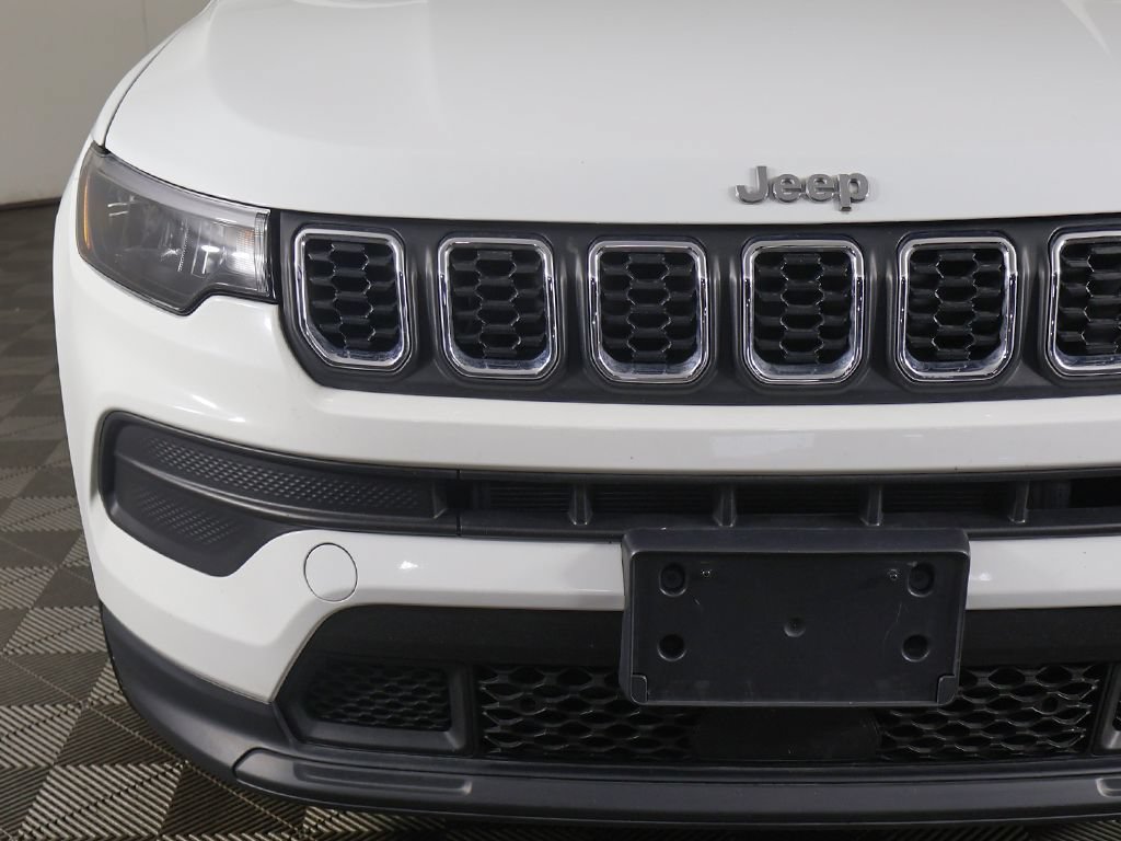 Used 2025 Jeep Compass Sport AWD/4WD image 10