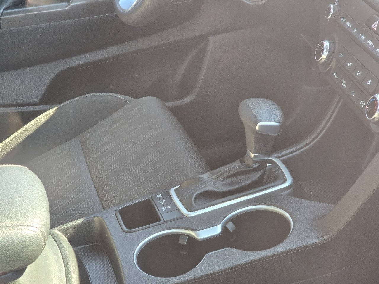 Used 2021 Kia Sportage LX AWD/4WD image 15