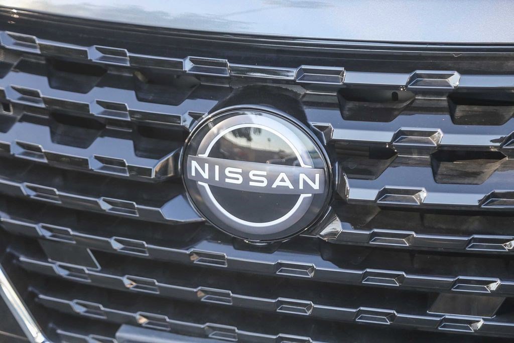 Used 2025 Nissan Kicks Play S image 5