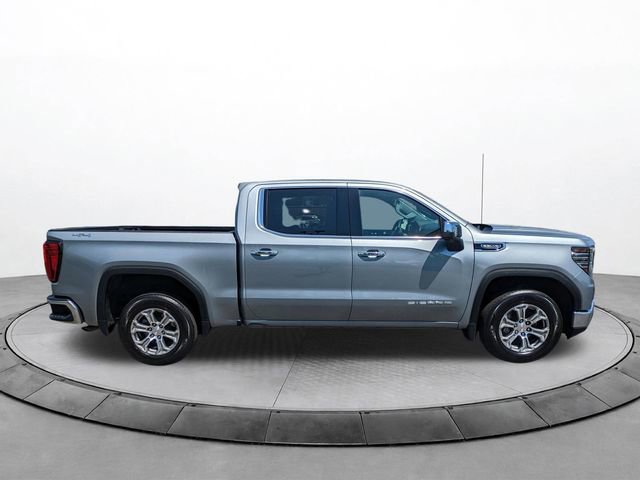 Used 2024 GMC Sierra 1500 SLT image 3