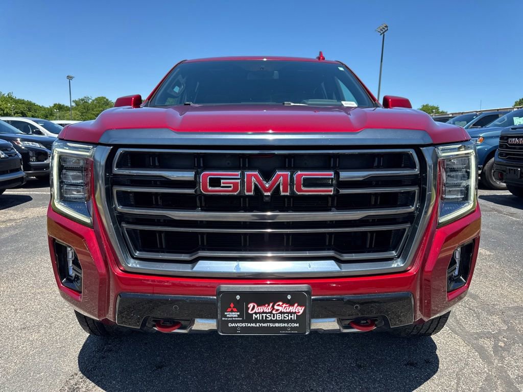 Used 2023 GMC Yukon AT4 w/ AT4 Premium Package AWD/4WD image 4