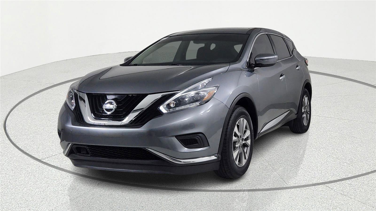 Used 2018 Nissan Murano S image 2