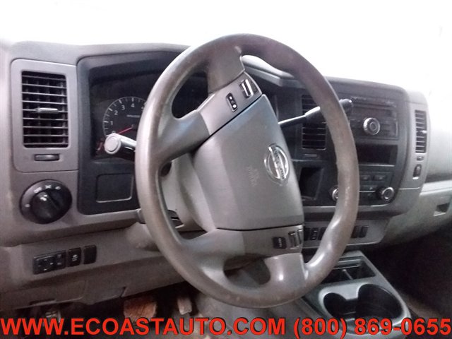 Used 2012 Nissan NV 2500 SV w/ Side Curtain Airbag Pkg image 9
