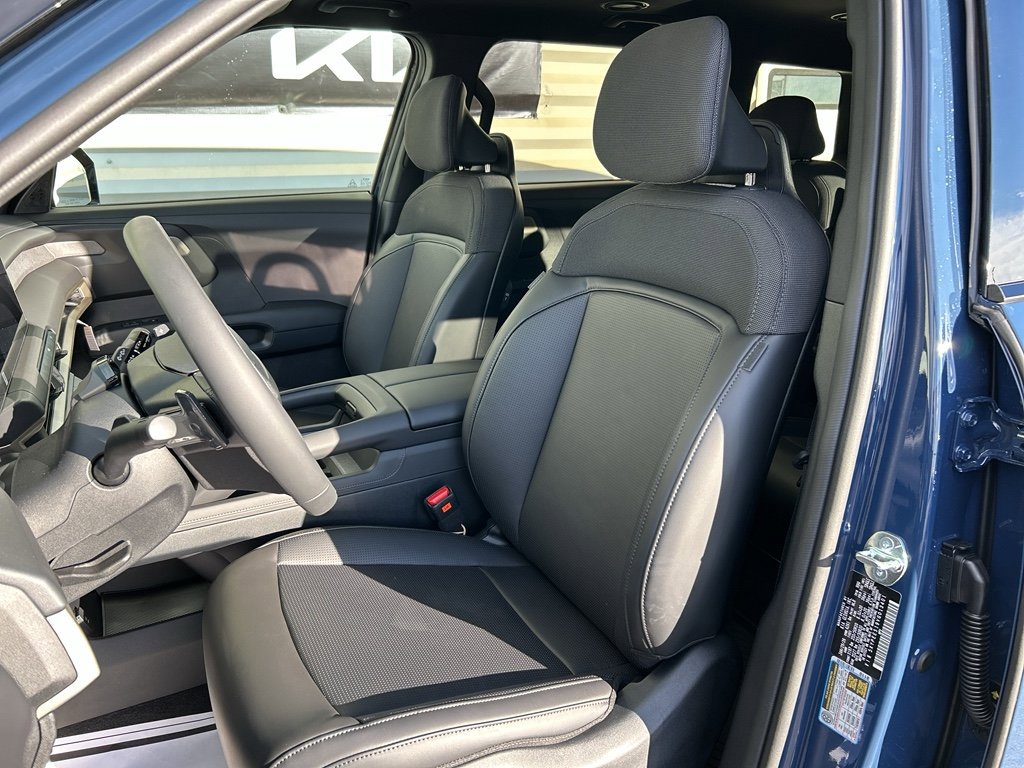 New 2027 Kia Telluride S image 11