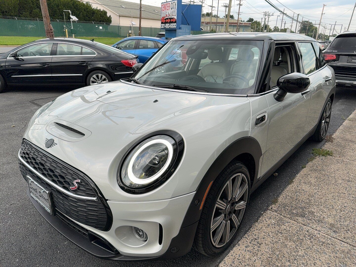 Used 2023 MINI Cooper Clubman S FWD image 5