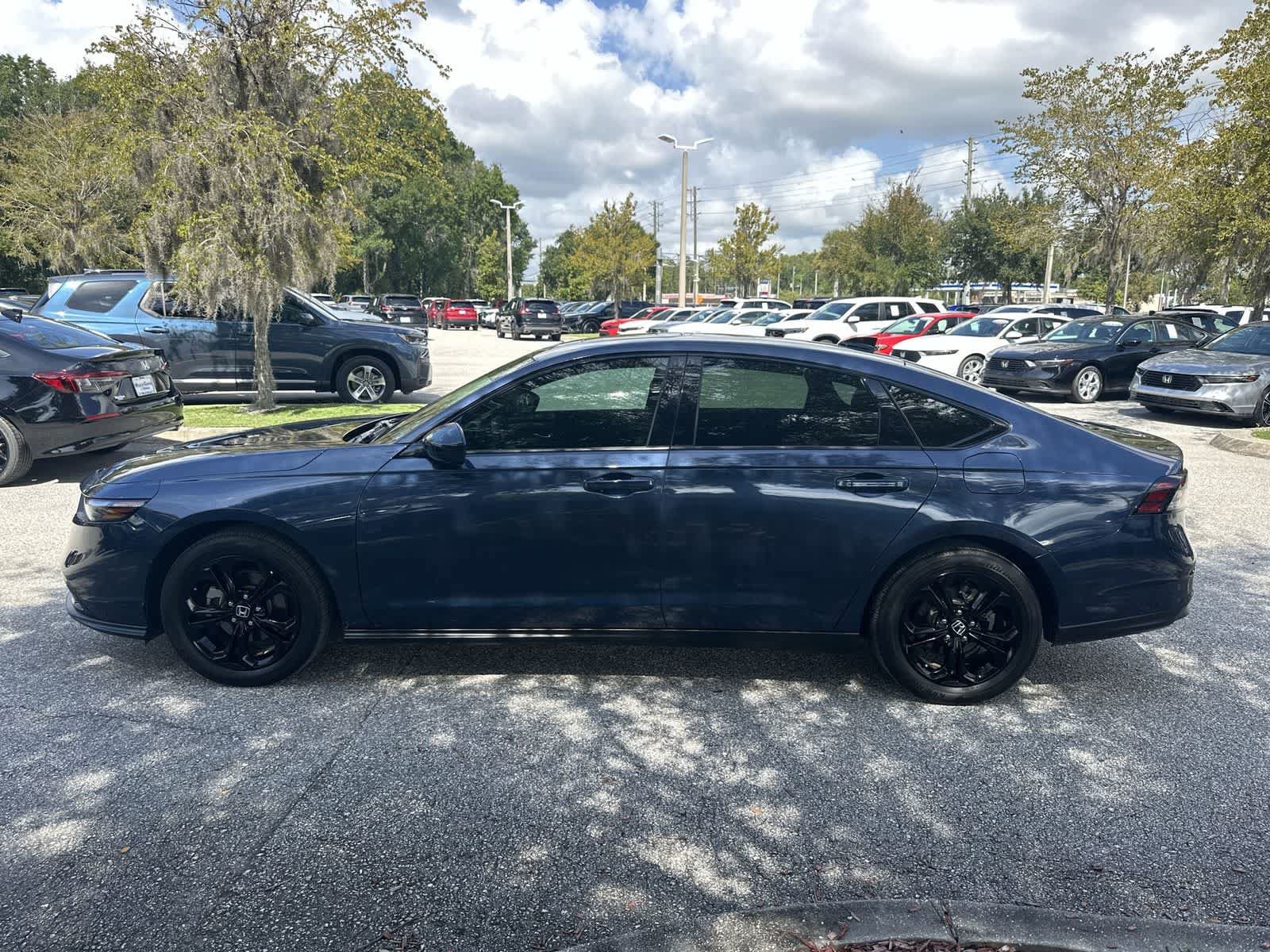 Used 2025 Honda Accord SE image 3