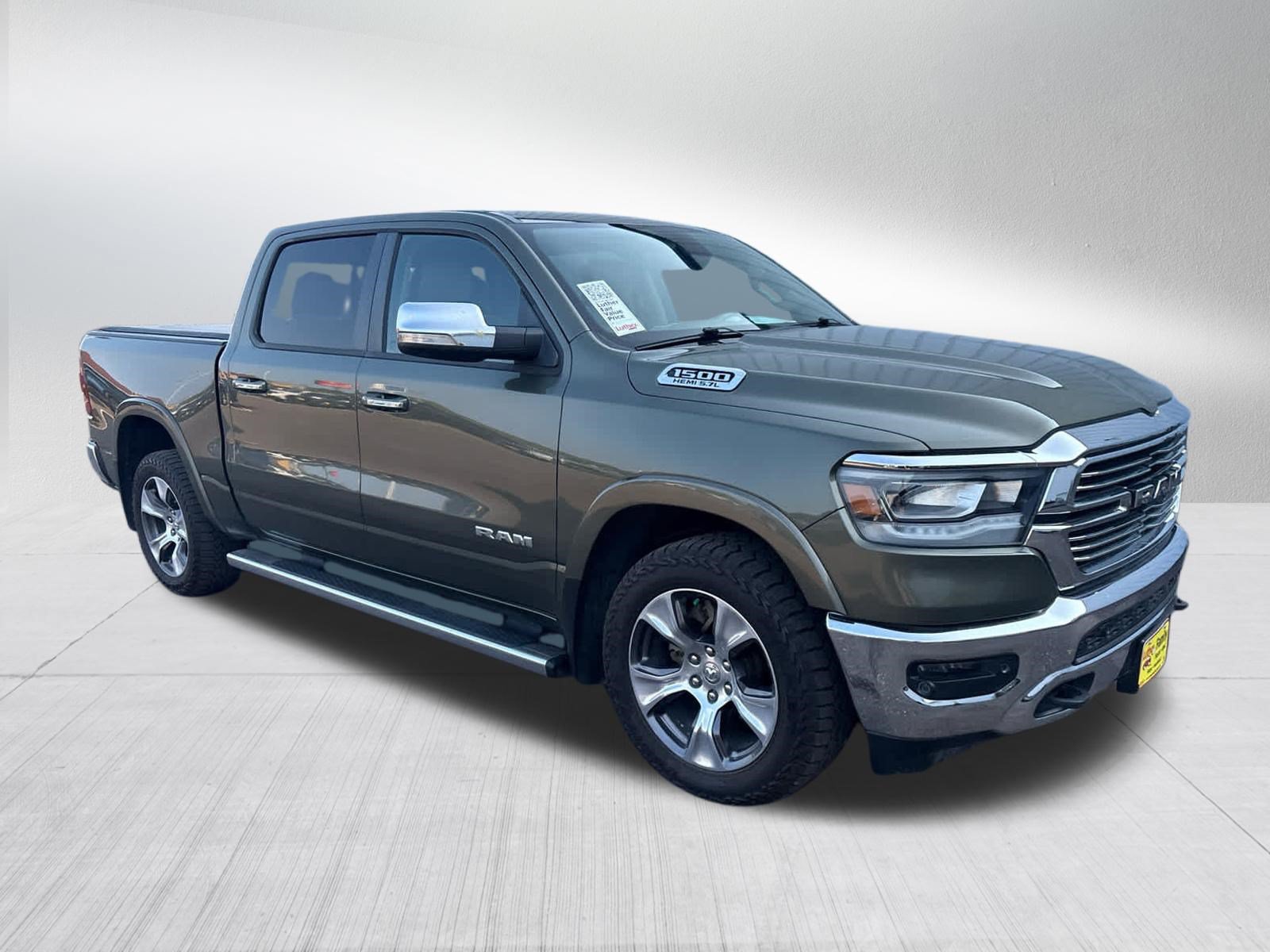 Used 2020 RAM 1500 Laramie AWD/4WD image 2