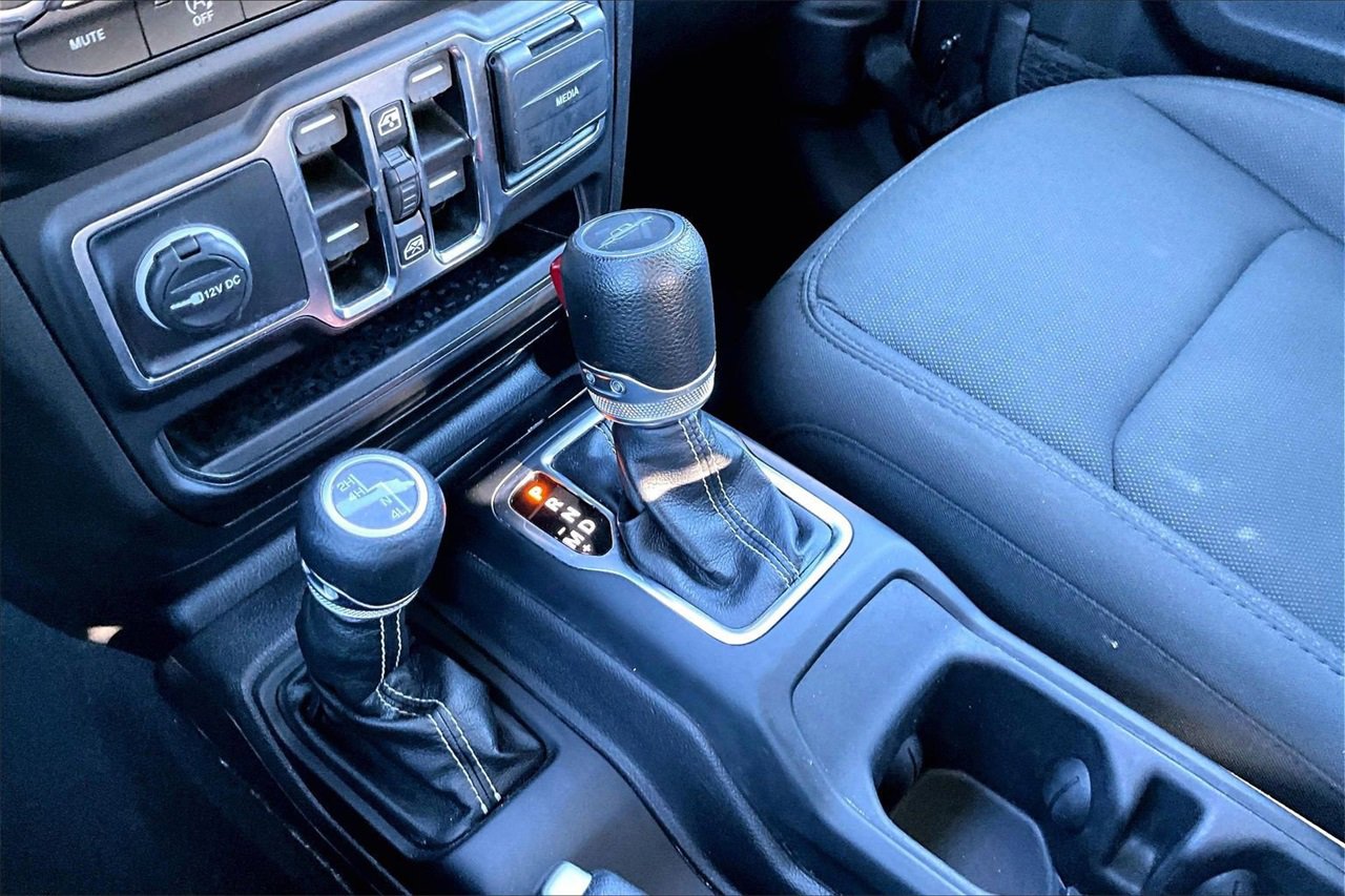 Certified 2023 Jeep Gladiator Overland image 30