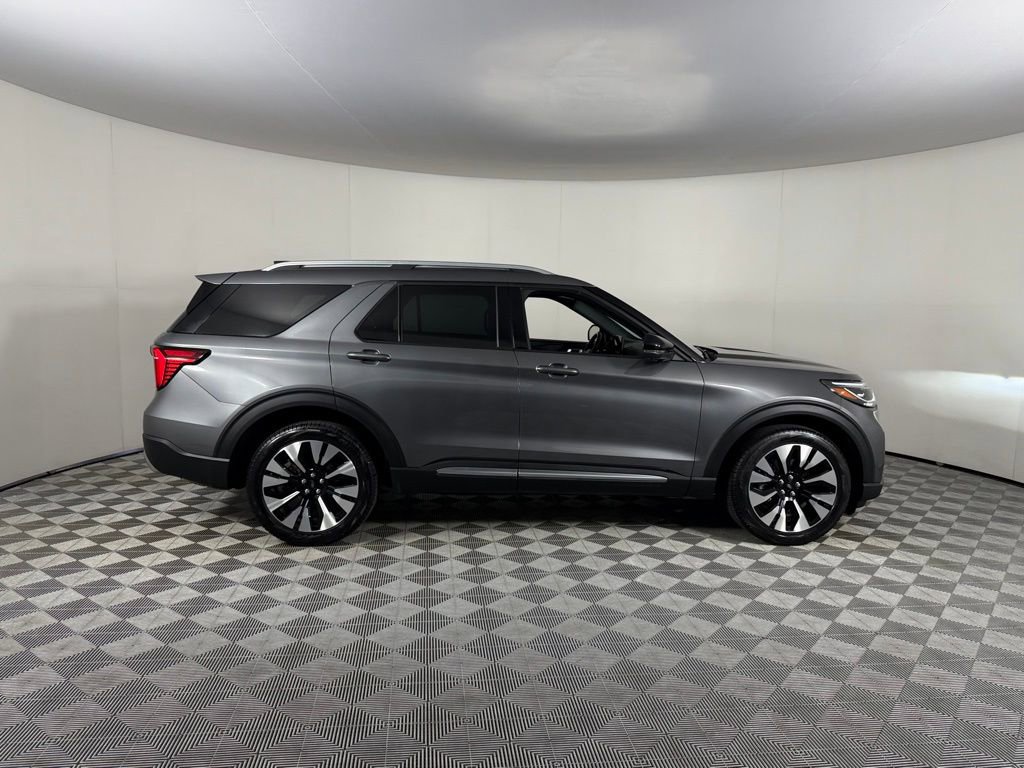 Used 2025 Ford Explorer Platinum w/ LUX Leather Package image 3