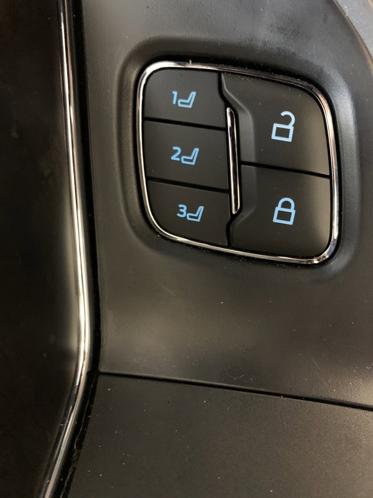 Used 2021 Ford F150 Lariat w/ Equipment Group 502A High image 16