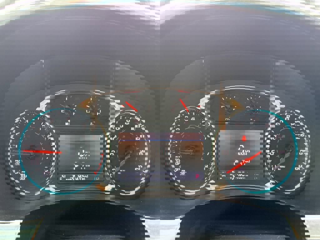 Used 2020 Chevrolet Traverse LT image 33