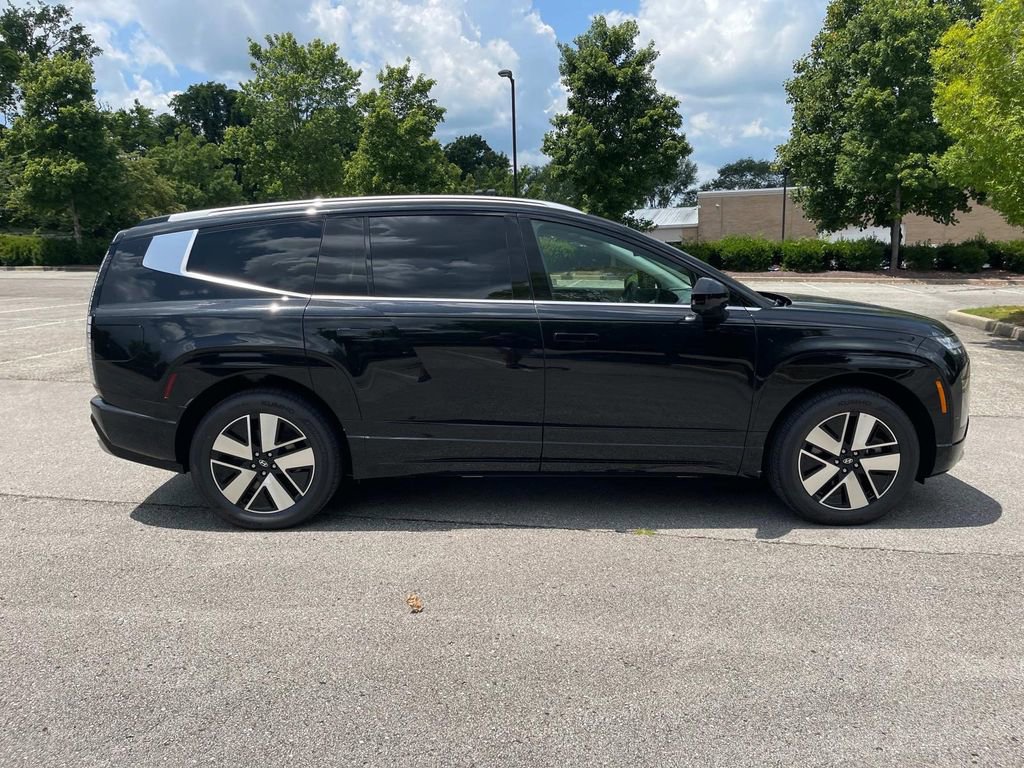 New 2026 Hyundai Ioniq 9 SEL image 8