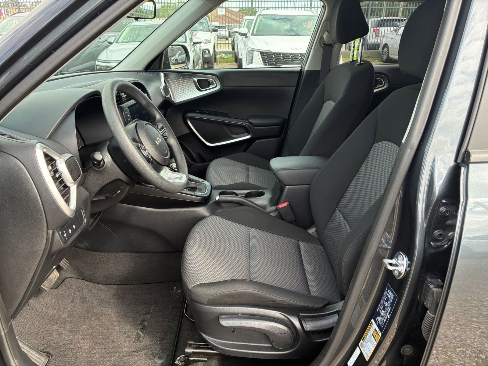 Used 2025 Kia Soul LX w/ LX Technology Package image 20