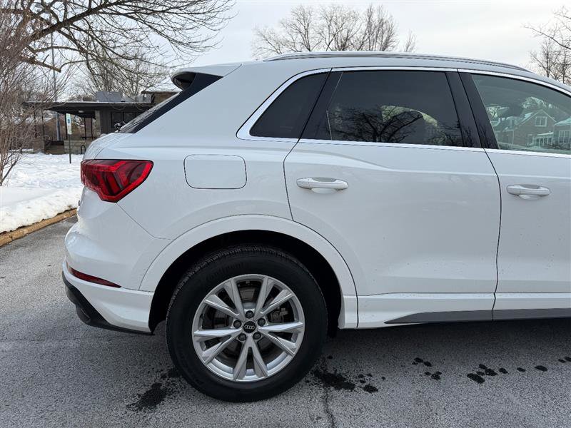 Used 2022 Audi Q3 2.0T Premium w/ Convenience Package image 7
