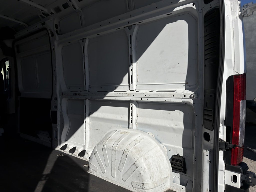 Used 2021 RAM ProMaster 2500 image 14