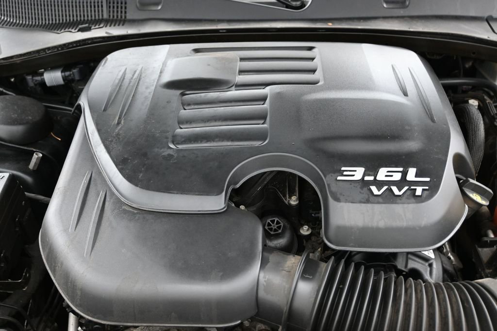 Used 2019 Dodge Charger SXT AWD/4WD image 40