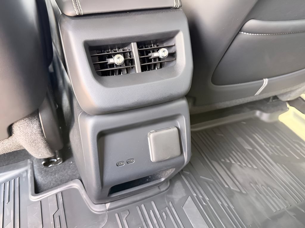 New 2026 Cadillac Optiq Luxury 1 w/ LPO, Floor Liner Package AWD/4WD image 21