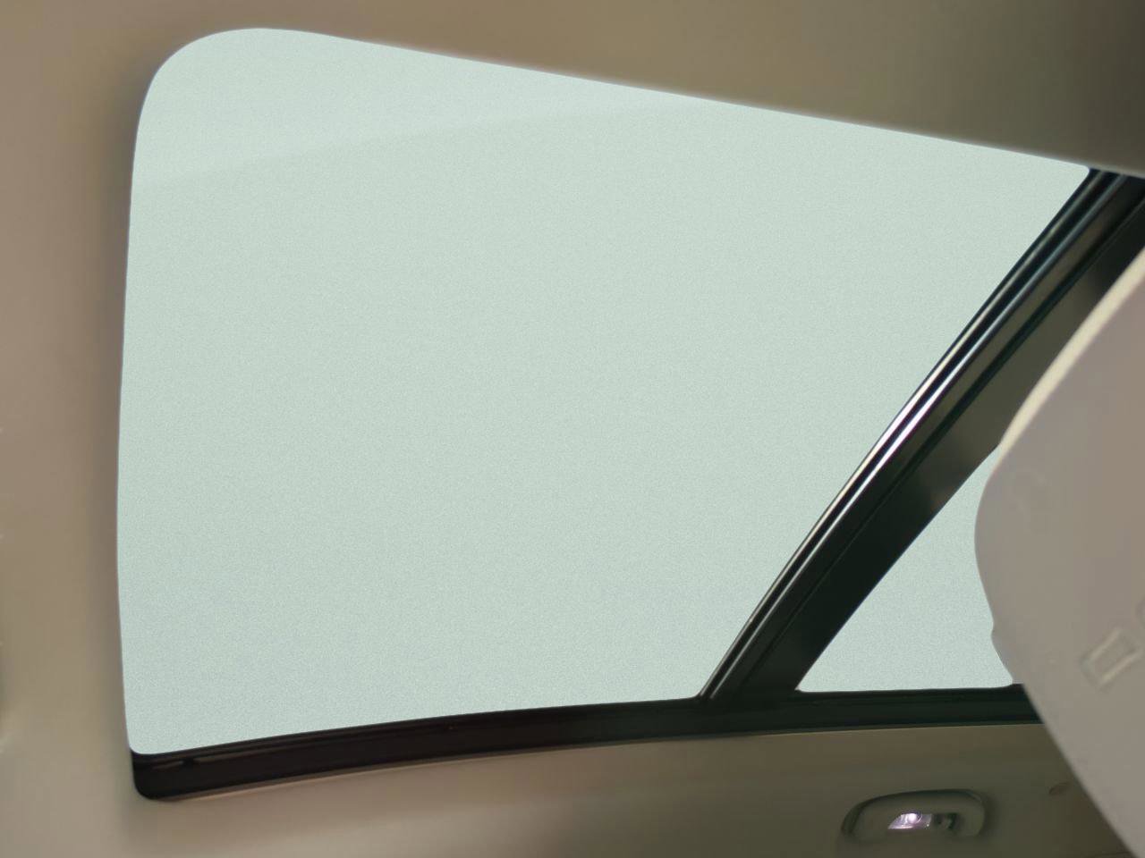 Used 2024 GMC Terrain Denali w/ Denali Premium Package image 19