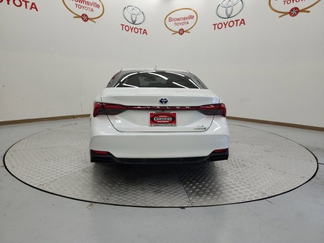 Used 2021 Toyota Avalon XLE w/ Moonroof Package image 7