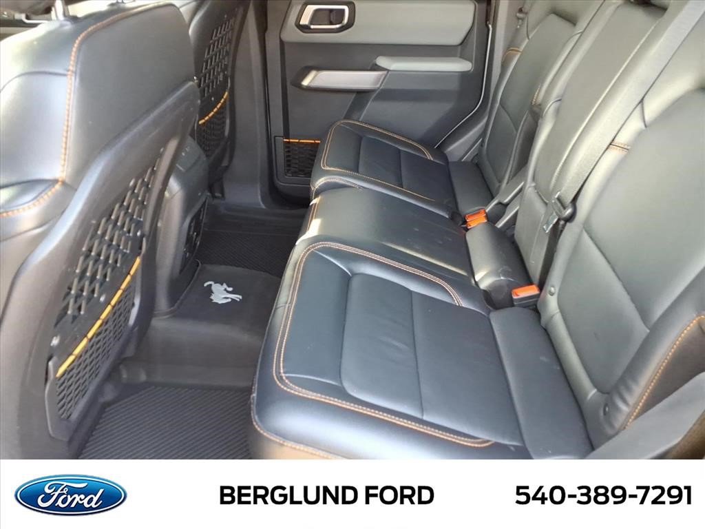 Used 2022 Ford Bronco Badlands w/ Sasquatch Package AWD/4WD image 14