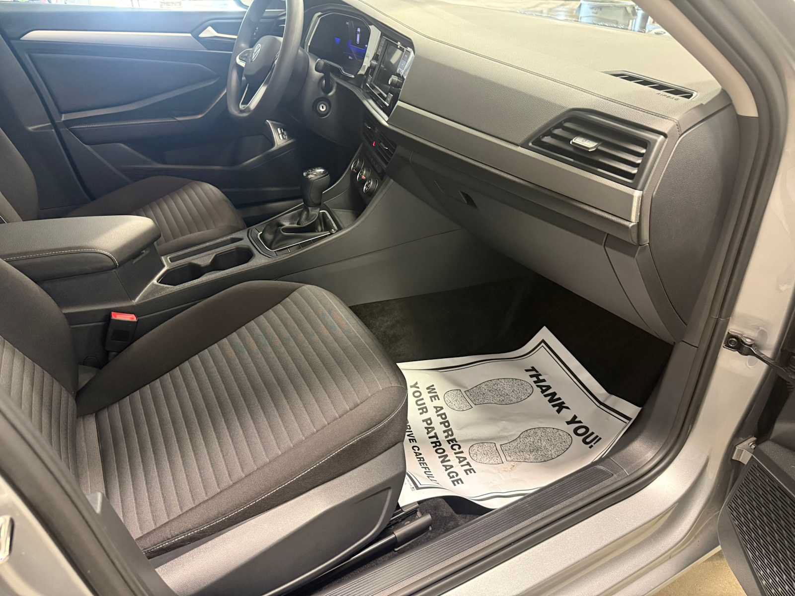 Certified 2023 Volkswagen Jetta S FWD image 27