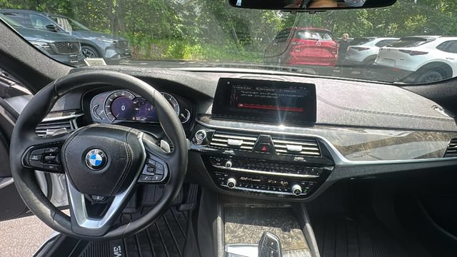Used 2017 BMW 530i xDrive AWD/4WD image 9