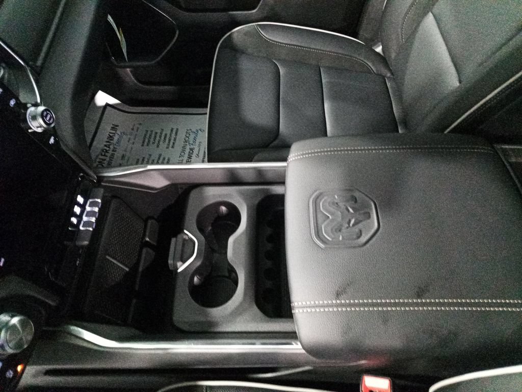 New 2026 RAM 1500 Laramie AWD/4WD image 13