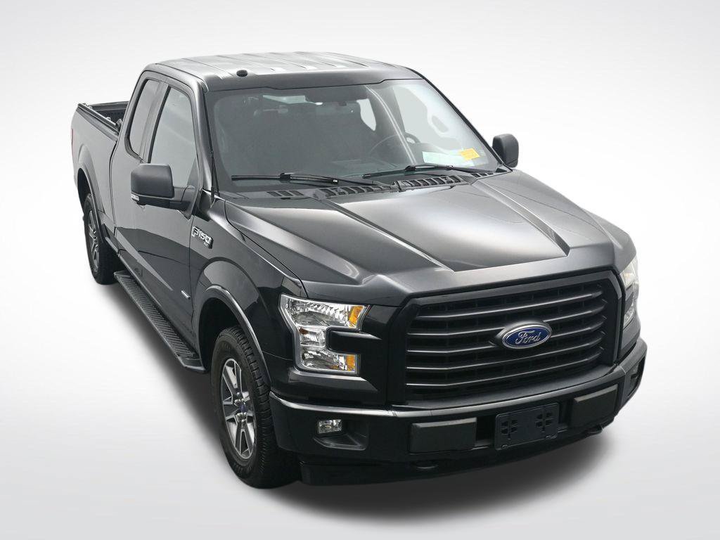 Used 2017 Ford F150 XLT w/ Equipment Group 302A Luxury AWD/4WD image 27