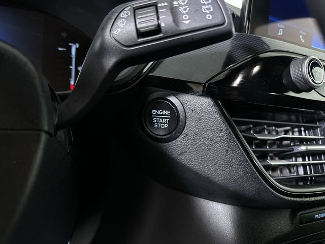 Used 2025 Ford Escape ST-Line Select image 17