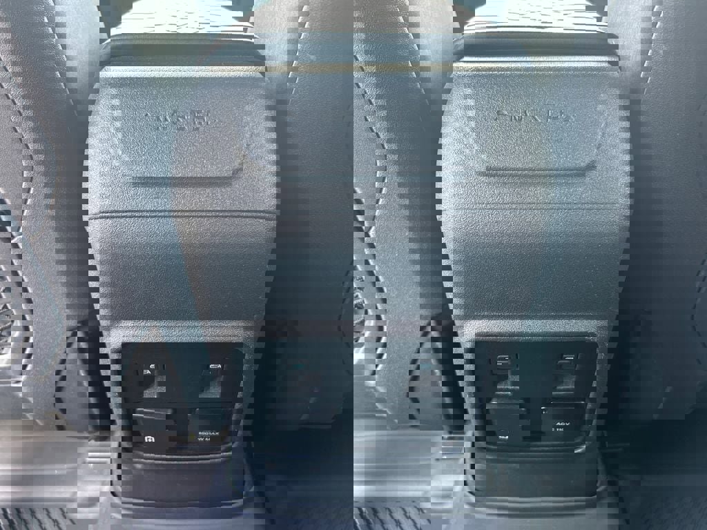 Used 2023 Ford Bronco Badlands image 21