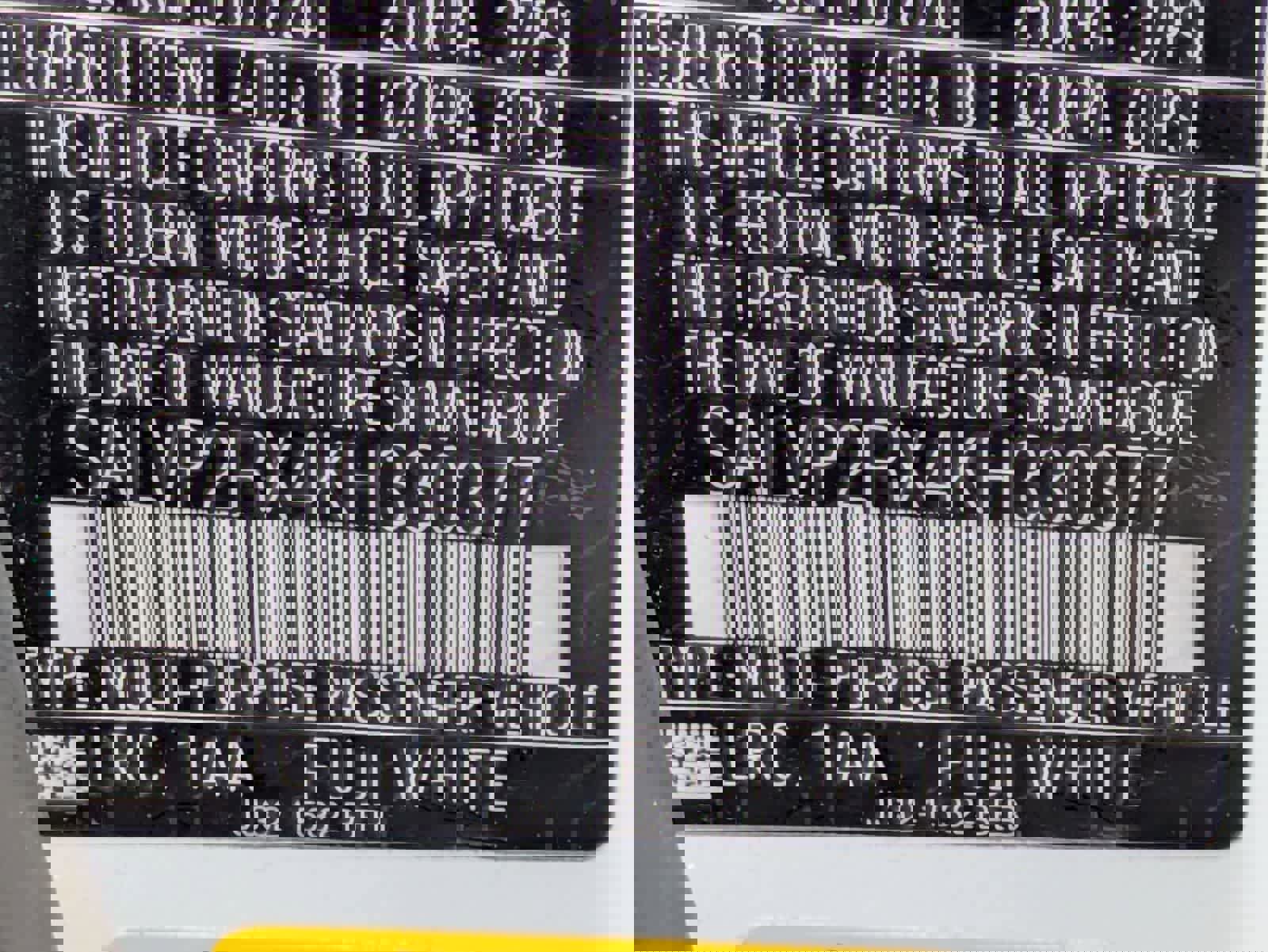 Used 2019 Land Rover Range Rover Evoque SE Premium image 11