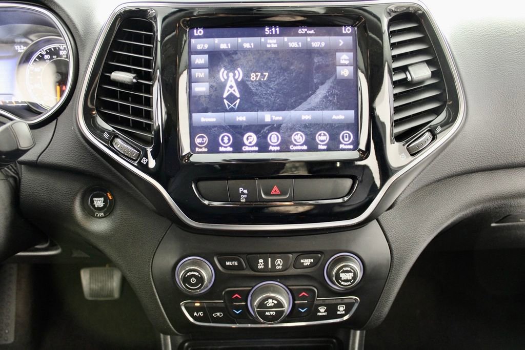 Used 2019 Jeep Cherokee Limited AWD/4WD image 20