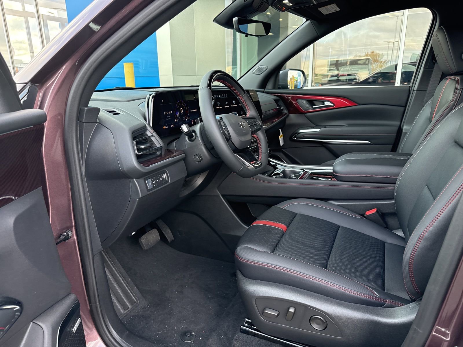New 2026 Chevrolet Traverse RS AWD/4WD image 18