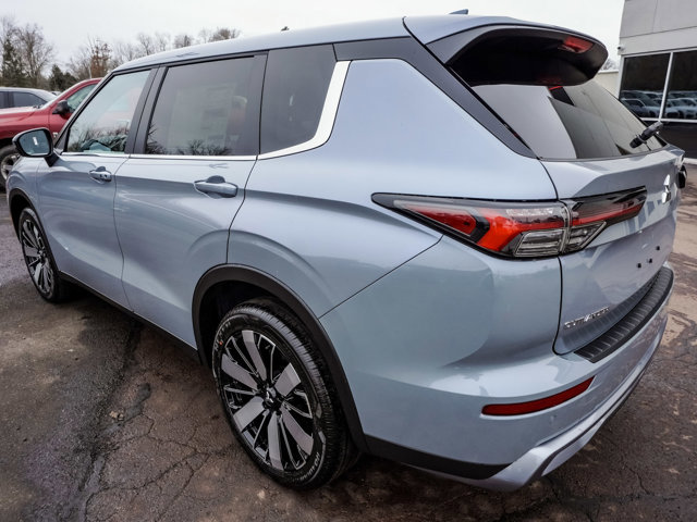 New 2026 Mitsubishi Outlander SE AWD/4WD image 4